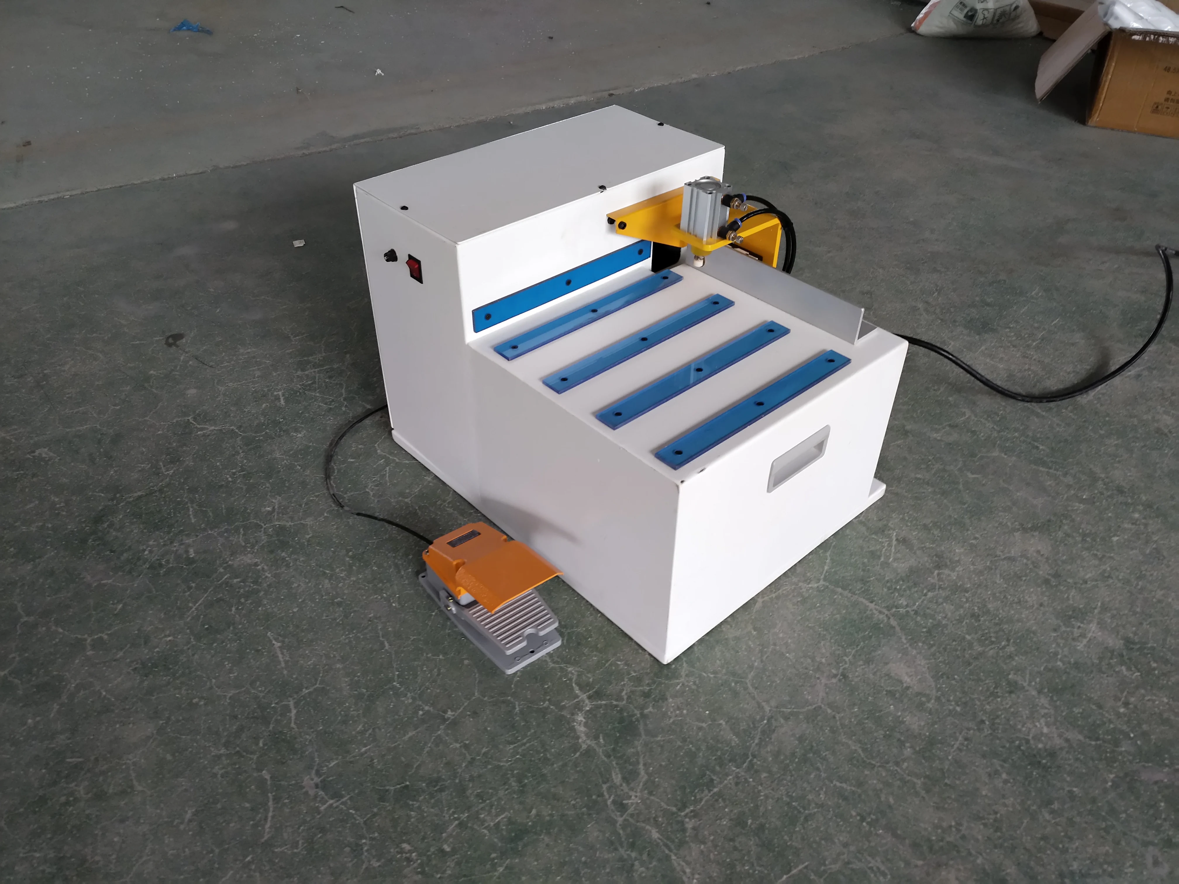 Corner Rounding Trimming Machine aluminum edge profile trim banding corner rounding machine for  mdf board