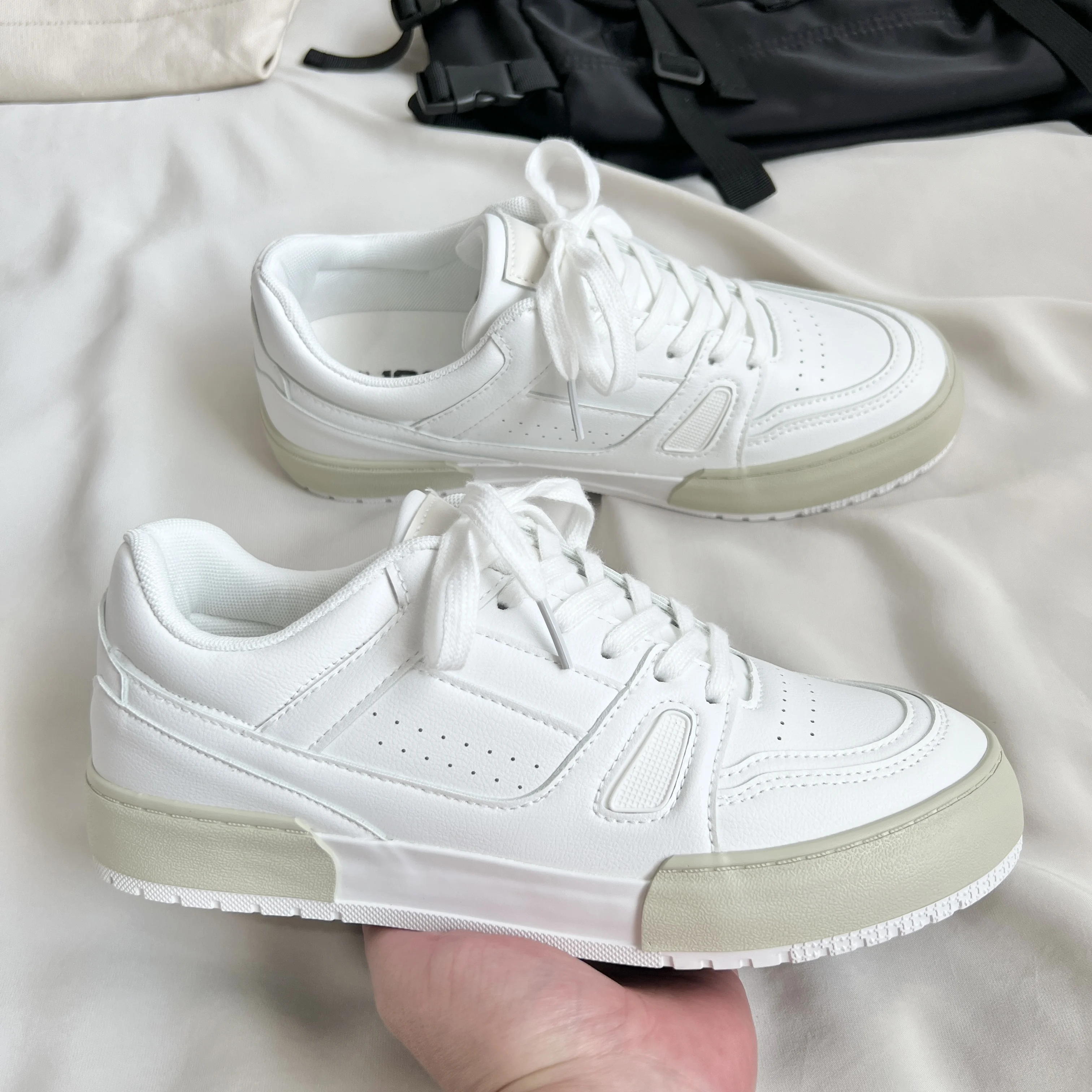 Custom 2022 New Arrival Retro Men Casual Shoes Sneakers Couple Simple Lovers Flat sneakers men