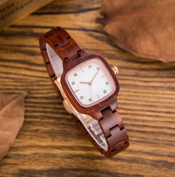 Fashion Simple Elegant Diamond Dial Natural Women Bamboo Wooden Watch Square Quartz Wood Watch Montre Femme