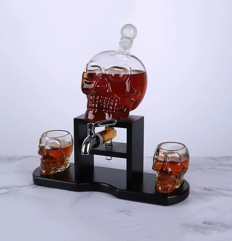 Набор графин для винного виски со скелетами 750 мл 3 унции с деревянной основой из красного дерева