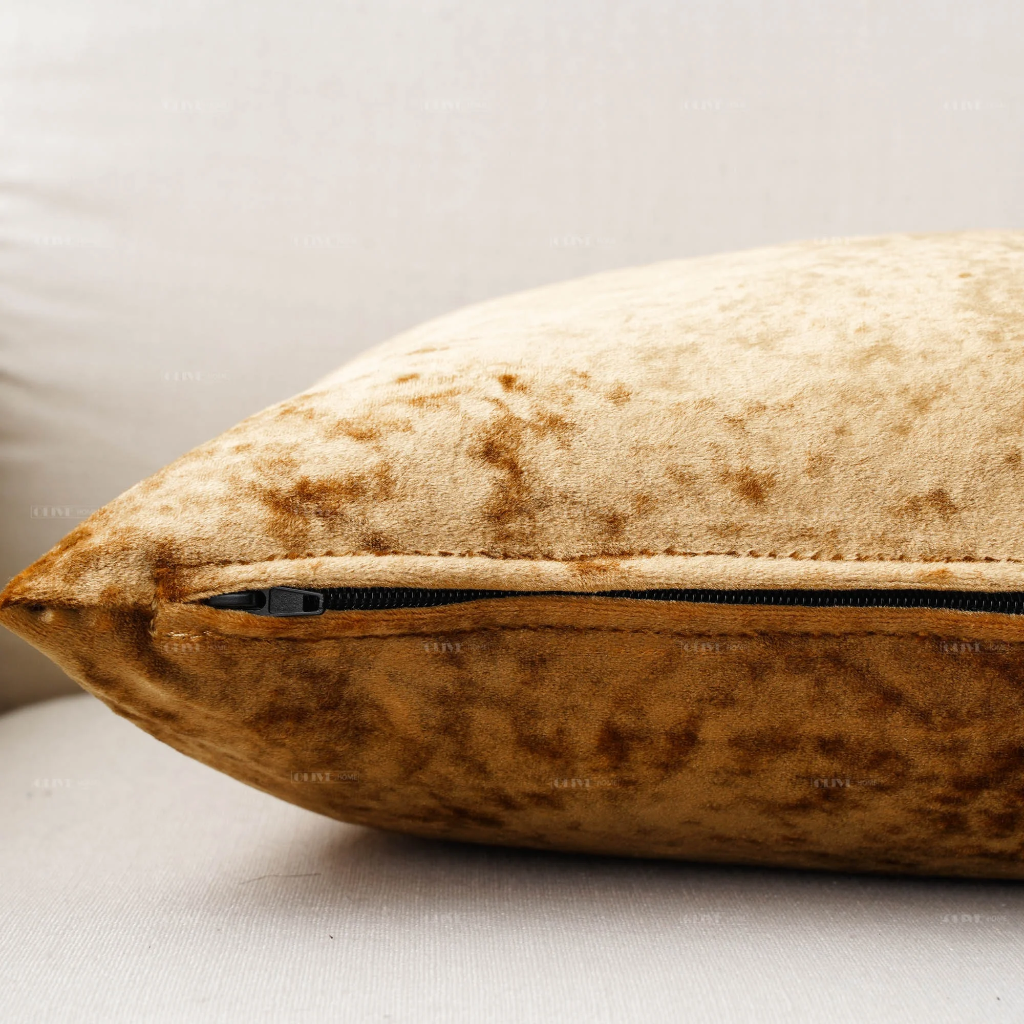 Decorative Throw Pillow Covers Glitter Velvet Handmade Pleated Design Soft Solid Square Pillow Case