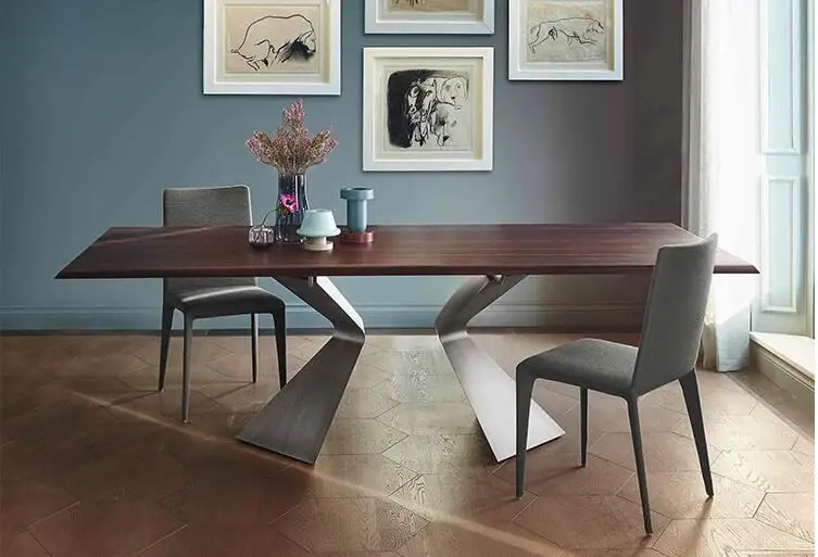 Creative modeling solid wood top metal bracket table