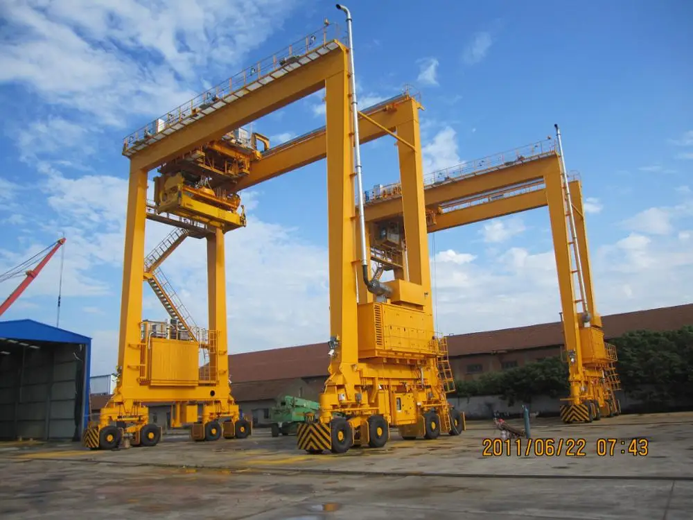 Резиновый козловой кран RTG по заводской