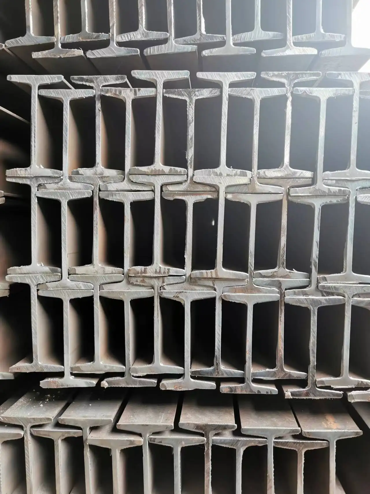 Competitive Price Astm A36 A36m Carbon Structural Steel 35cd4 Alloy Structural Steel I Beam