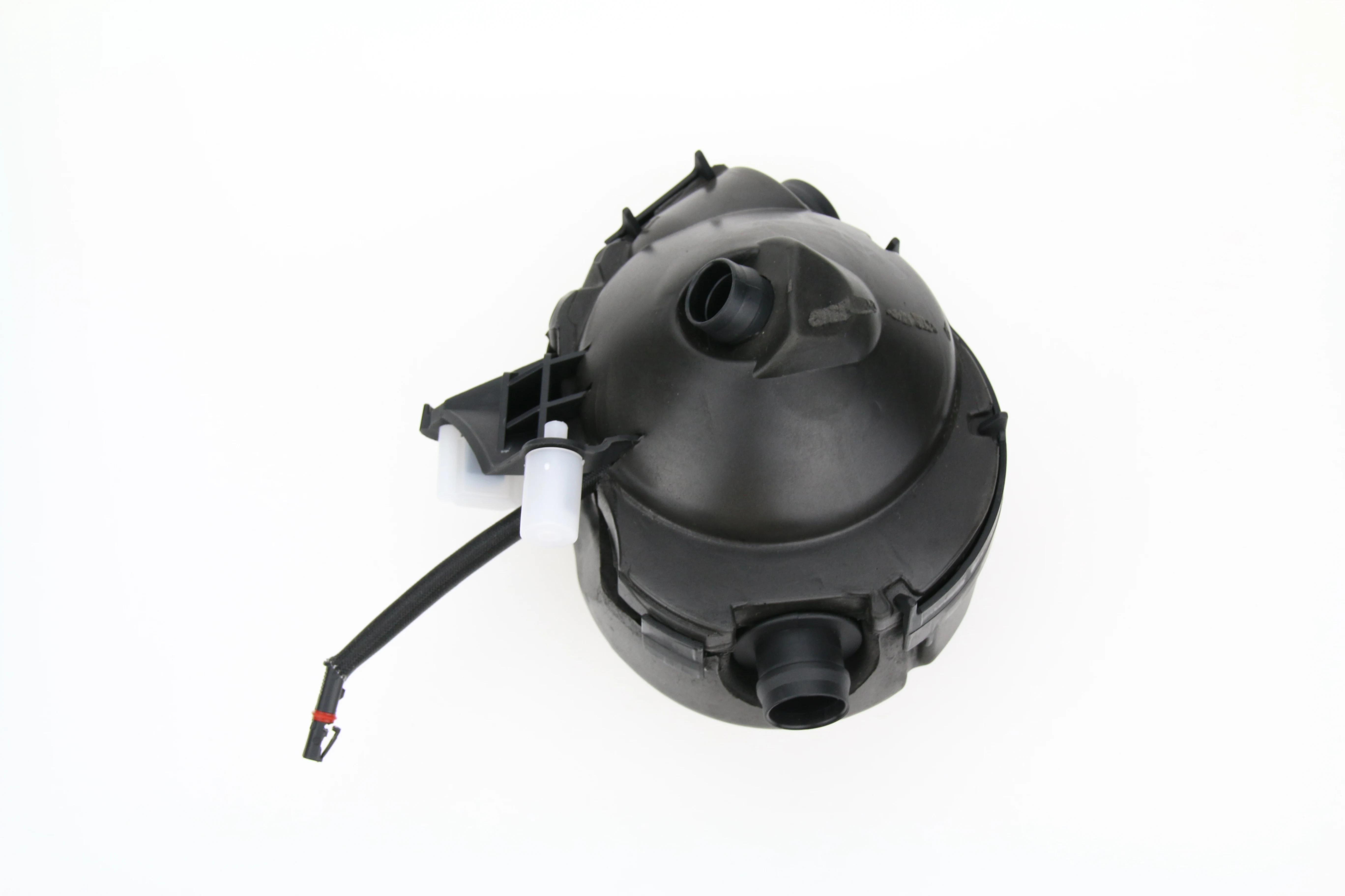 
Crankcase Breather Oil Separator for E60 E61 E64 E65 E87 E90 E91 11617531423 YTQL-0570 