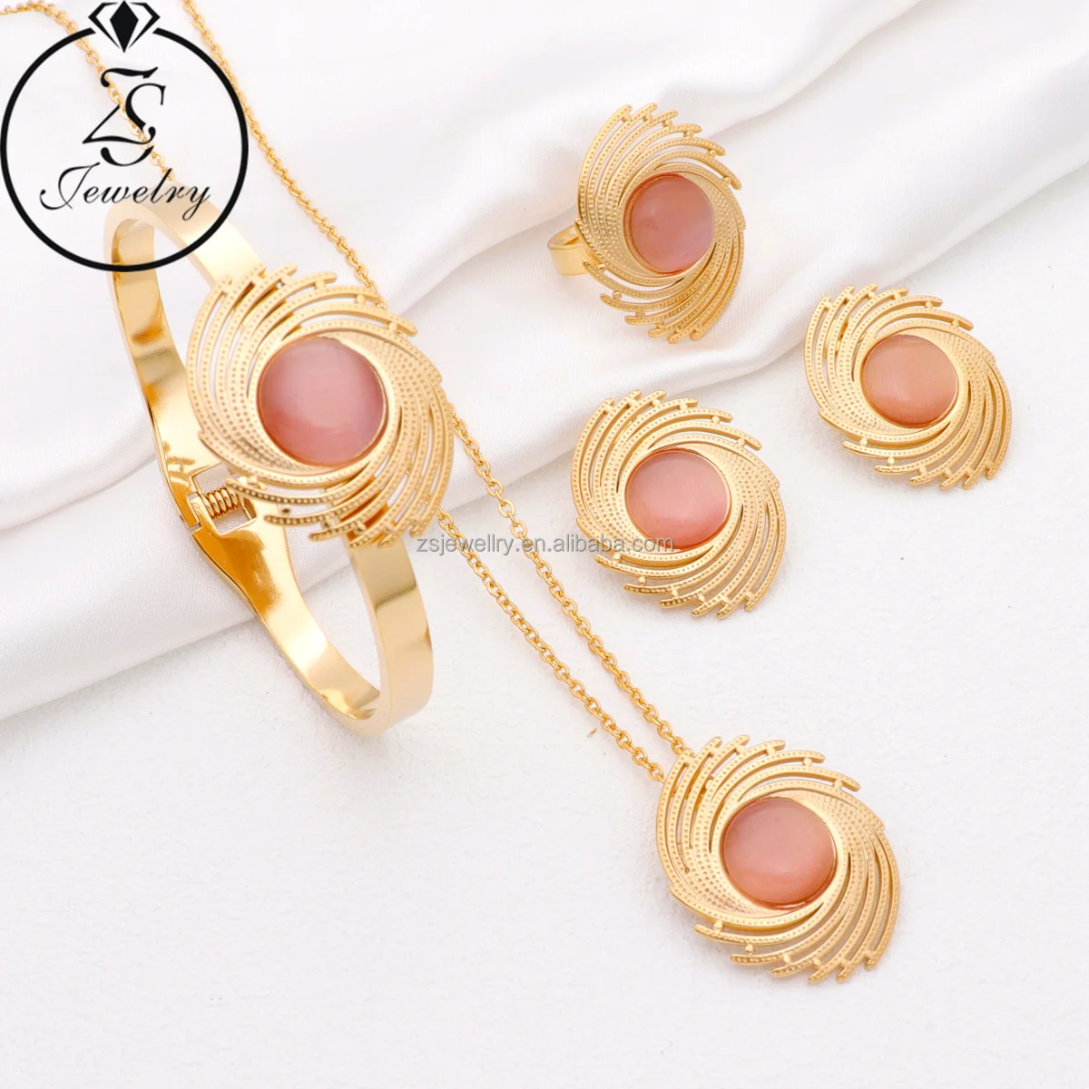 Moroccan Gold Plated Luxury Stainless Steel Jewelry Love Cute Geometric Stone Color Gemstone Bracelet Design Sets