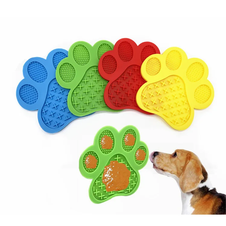 Customized new silicone paw bath dog licking pad multicolor paw shape dispersed silicone licking pad