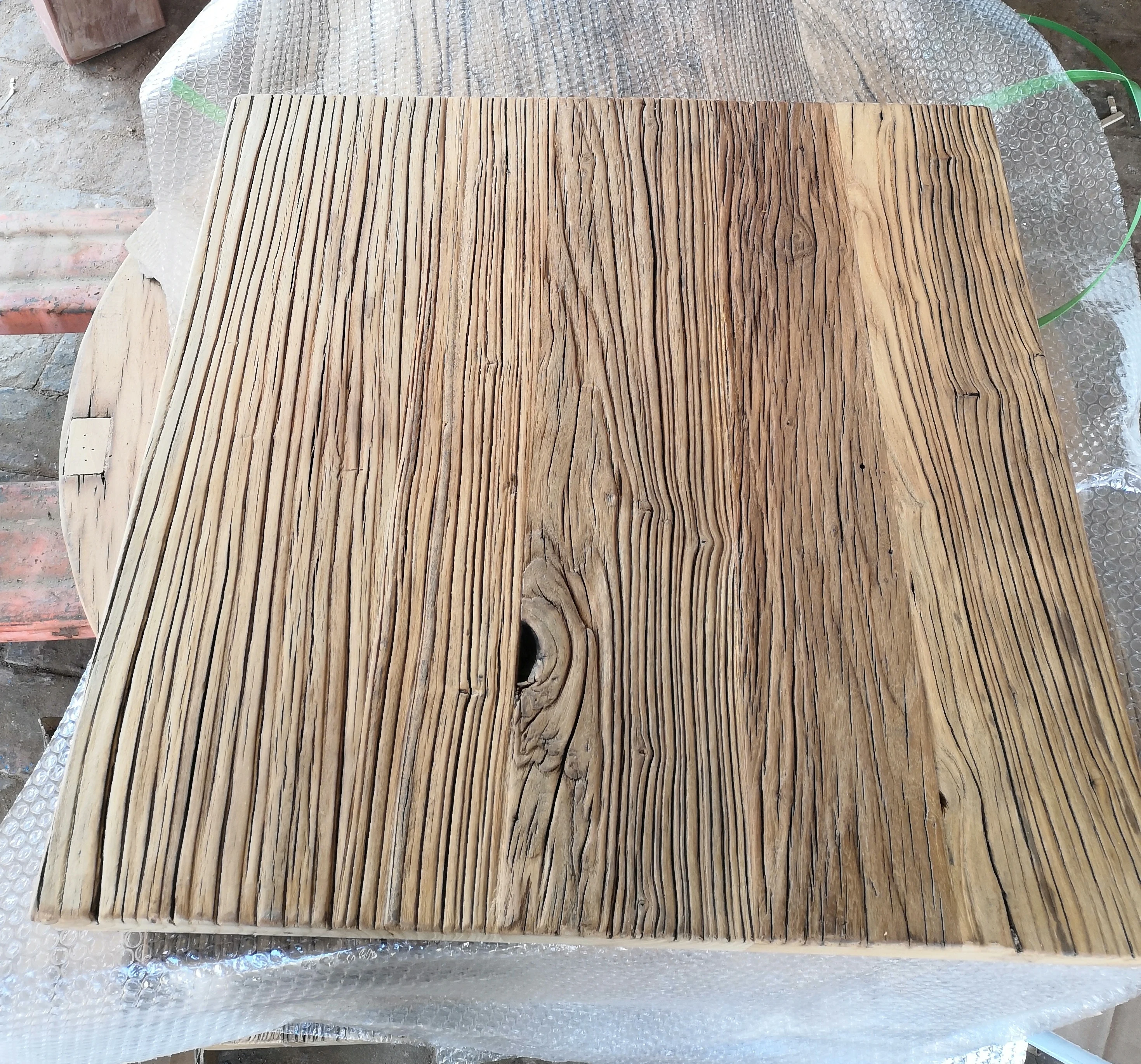 Chinese Old Recycle Elm Wood Dining Table With Wooden Legs/ Vintage Reclaimed Elm Wood Dining Table For Restaurant