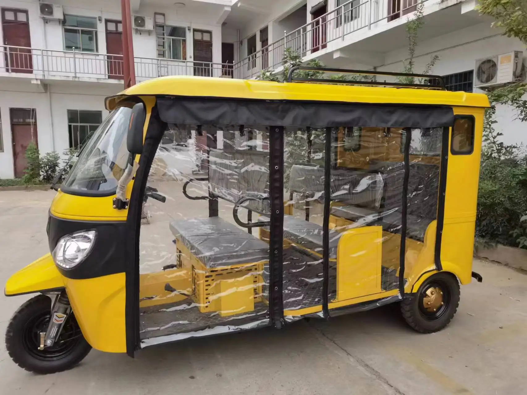 Лидер продаж 6-8 пассажирский трехколесный мотоцикл Tuk Rickshaw бензиновый для продажи