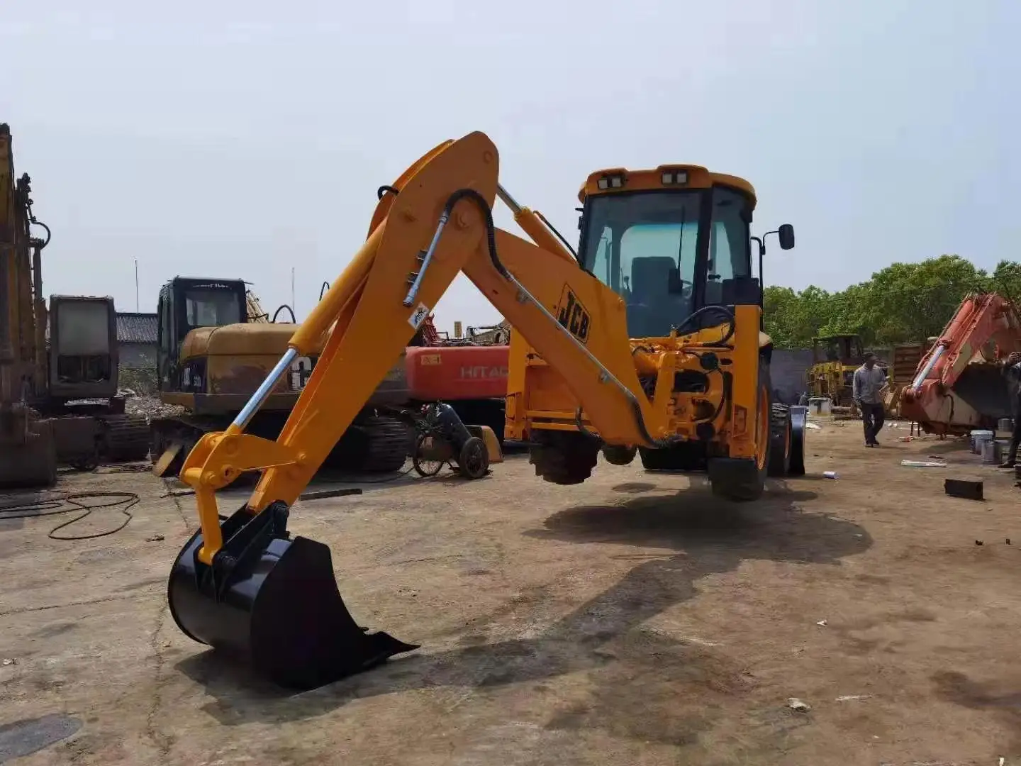 Погрузчики JCB 3CX в хорошем рабочем состоянии подержанные продажа