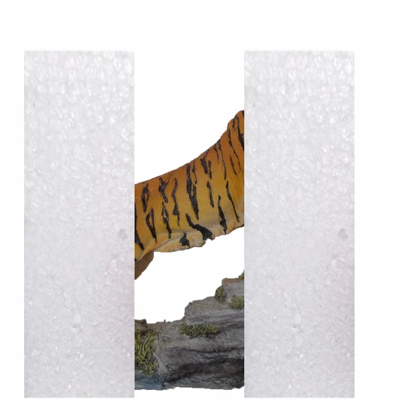 Welcome tiger statue home animal figurine decoration in resin