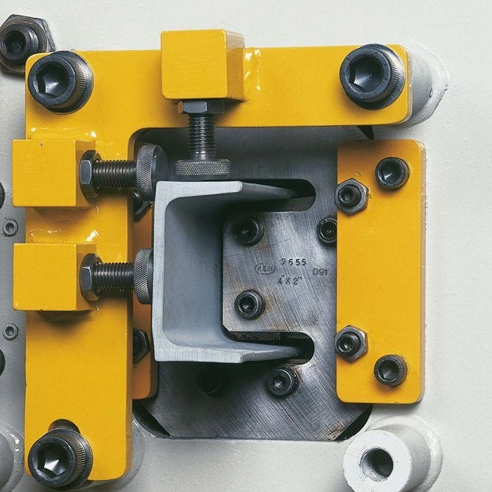 
Hydraulic power hole puncher and metal shearing ironworker 