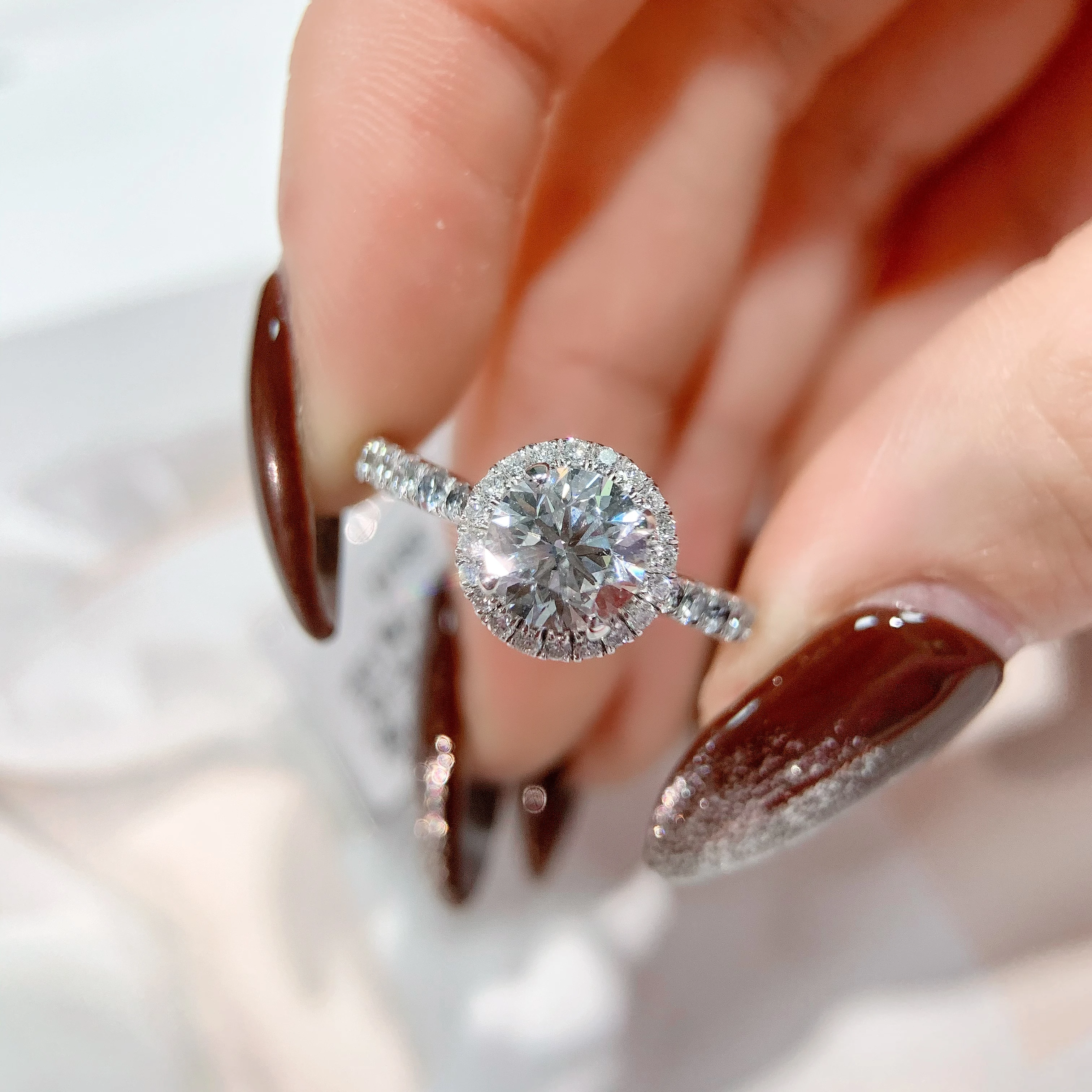 One Carat D Color Natural Diamond Ring High Mount Female Proposal Ring Luxury Style Natural Diamond Jewelry