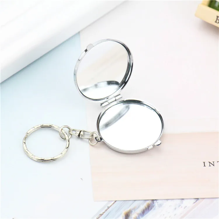 ZONZHU Mini mirror  Portable With Chain 3 Form Triangle Rond Heart Metal Material Pocket Mirror