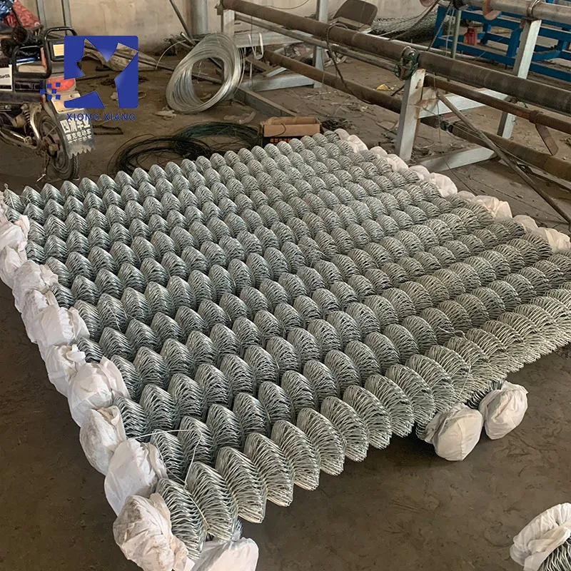 China Factory Hot Dip Galvanized 50X50mm Chain Link Fence Roll  Mesh Fence Chainlink Fence Wire For Garden