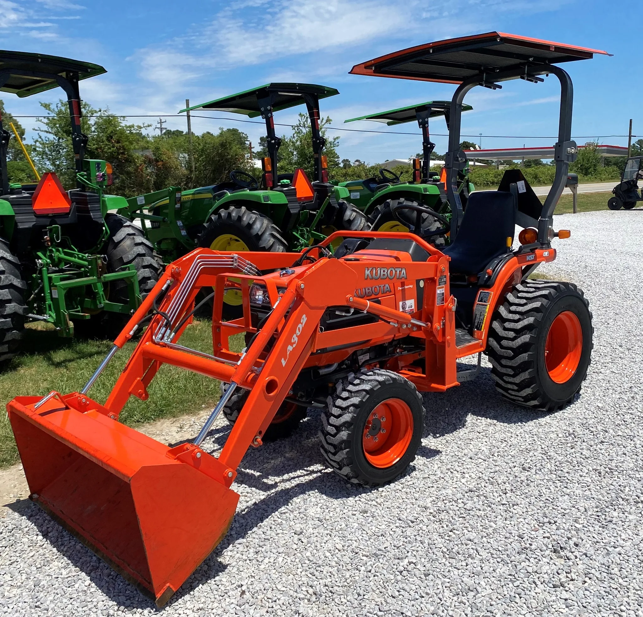 Newest multifunctional small/mini farm kubota tractor with best price rubber track tractor with all accessories