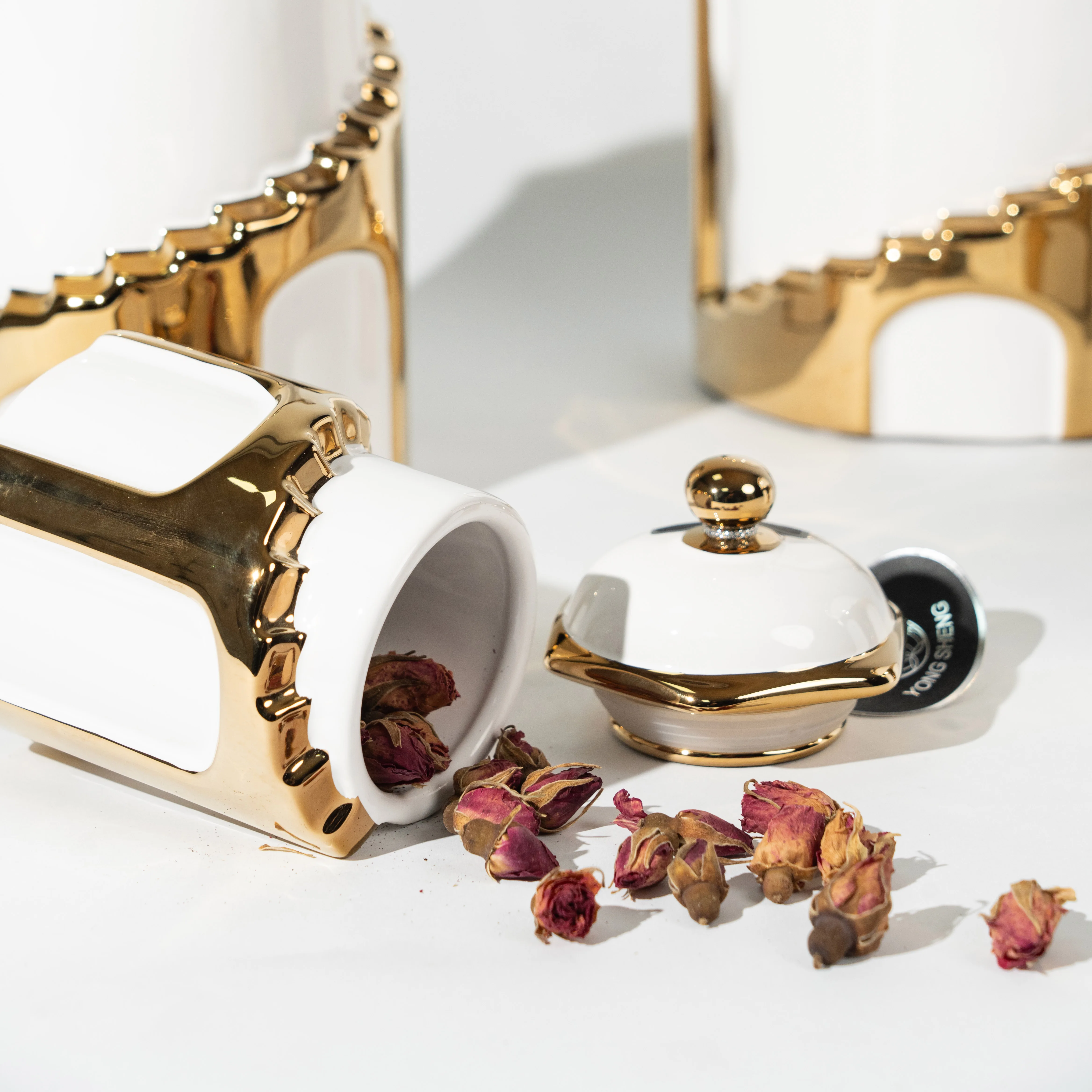 Luxury White Ceramic Kitchen Canister Storage Jars Set Decals Coffee Food Container storage jar