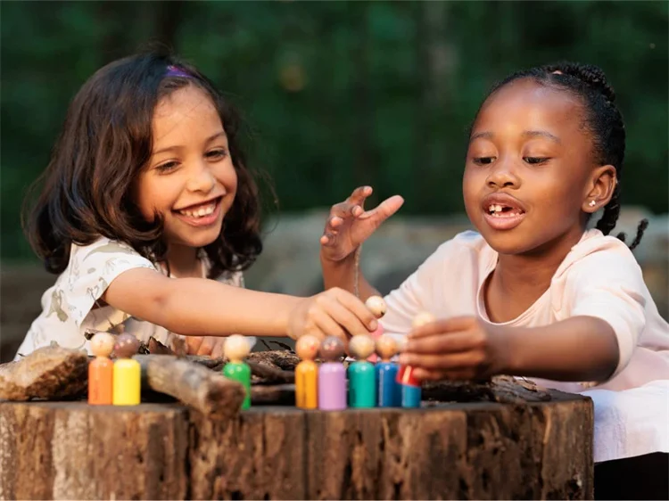 Wholesale Wooden Crafts Kids Toy Mini Peg People Cheap Price DIY Painting Dolls House Decoration Wooden Peg Doll