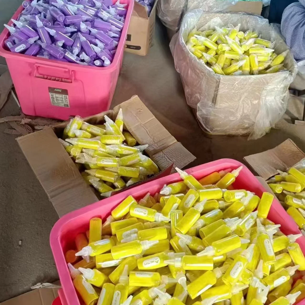 Bulk Fine River Sand Natural Colored Unique Dyed Dazzle Landscape Silica Sand for Beach Drawing Romantic Coloring Mineral Sand