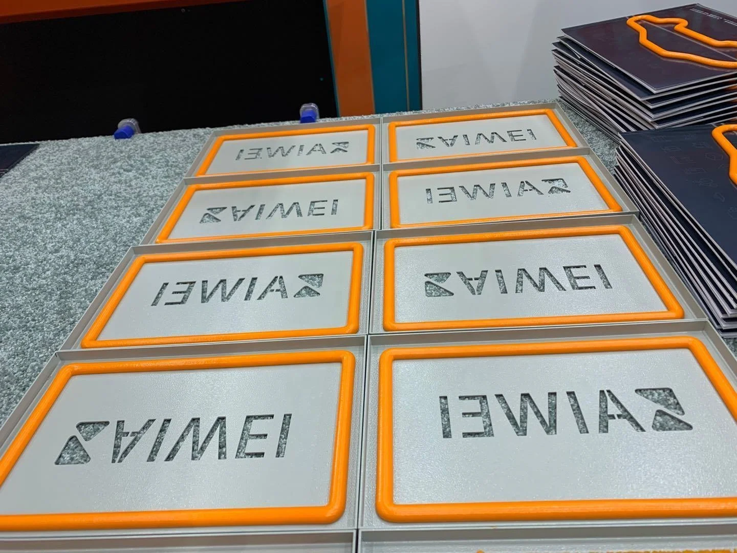 Профессиональный производитель полиуретановых уплотнительных прокладок, машина для впрыска клея