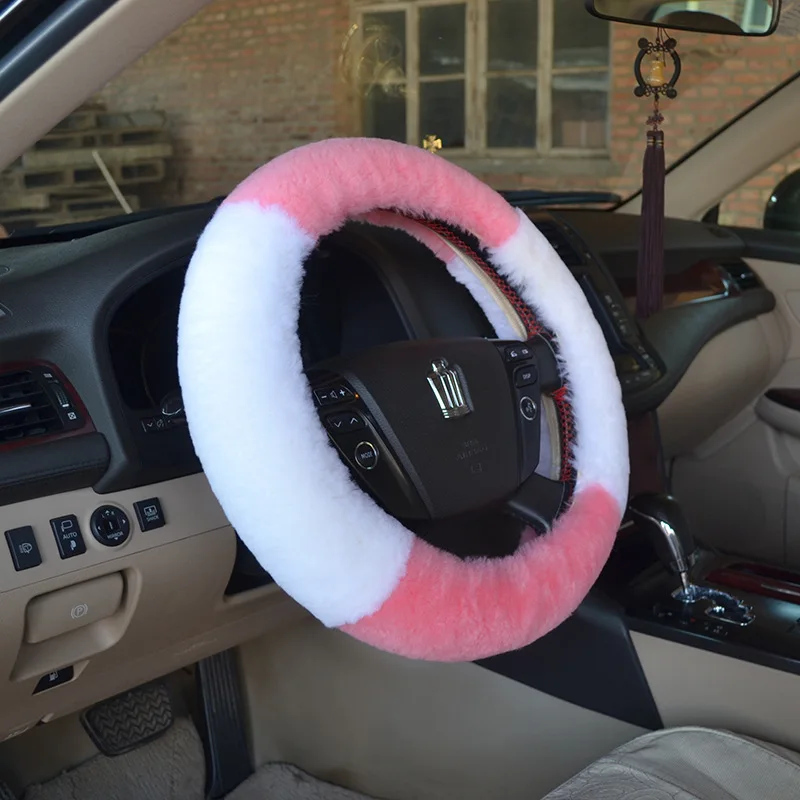 
Short Fuzzy Steering Wheel Cover 