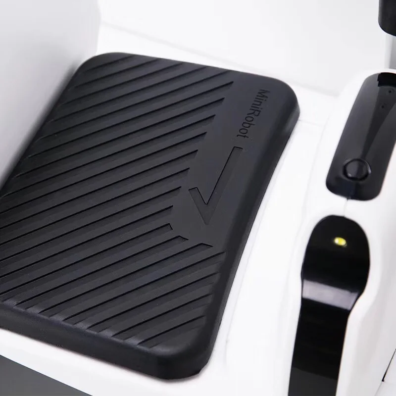 2023  New Product MINI Robot  Smart  2 wheel 10 inch self balancing scooter hoverboard with handle