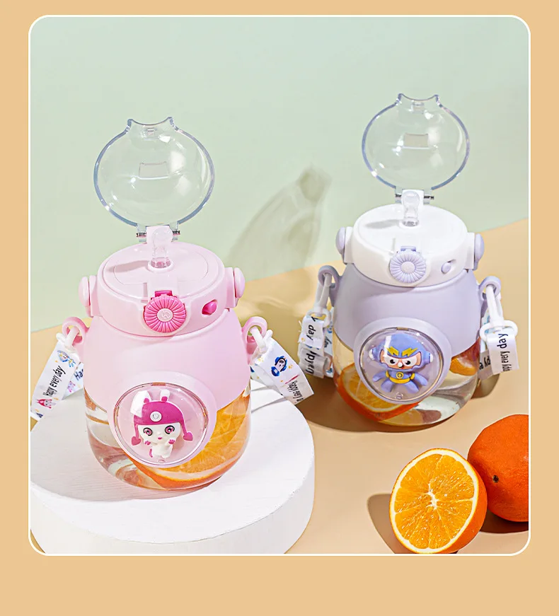 Cartoon Plastic Bottle 15.jpg