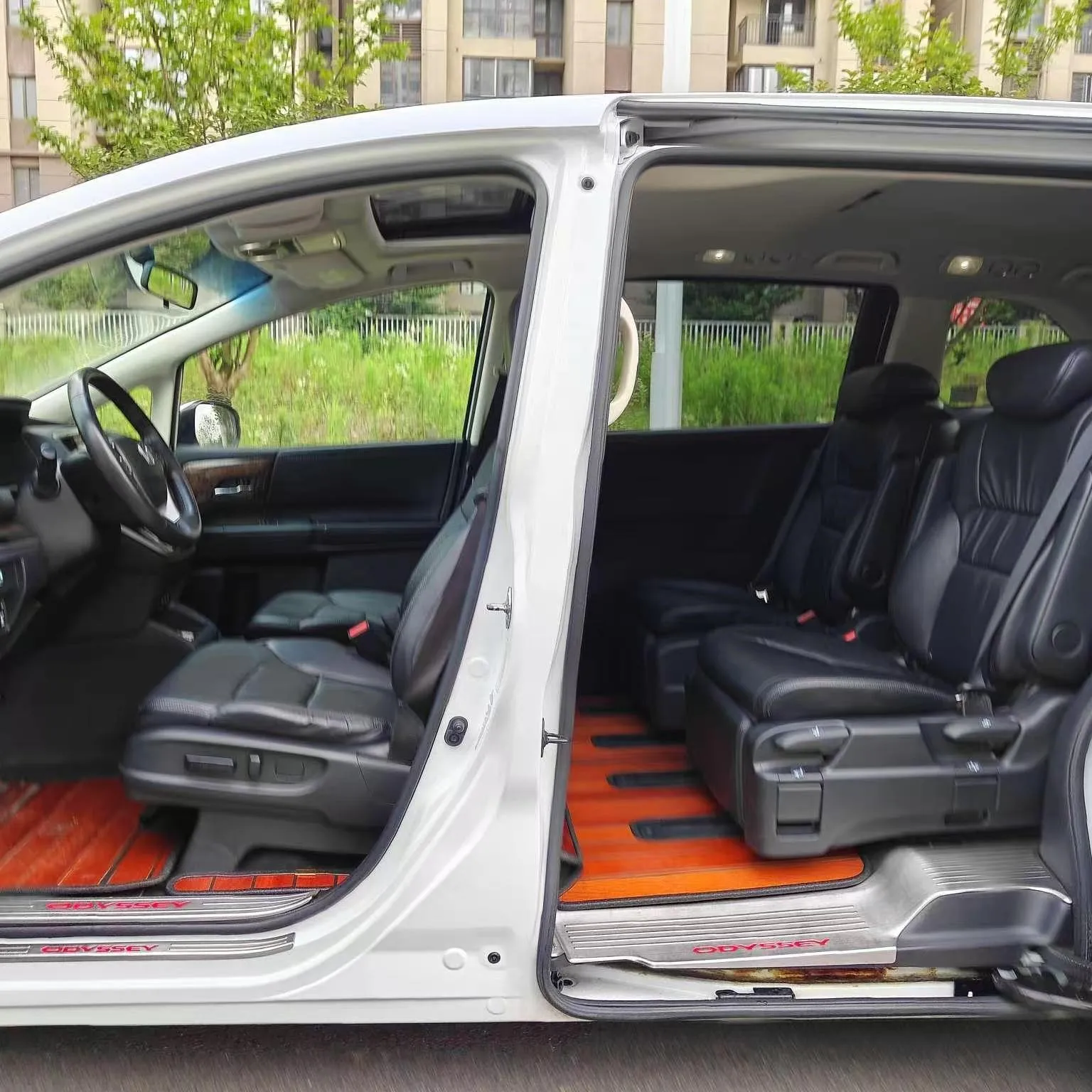 2015 Honda Odyssey Japan Import Cheap Used 7-Seater Van with Left Steering from Japan
