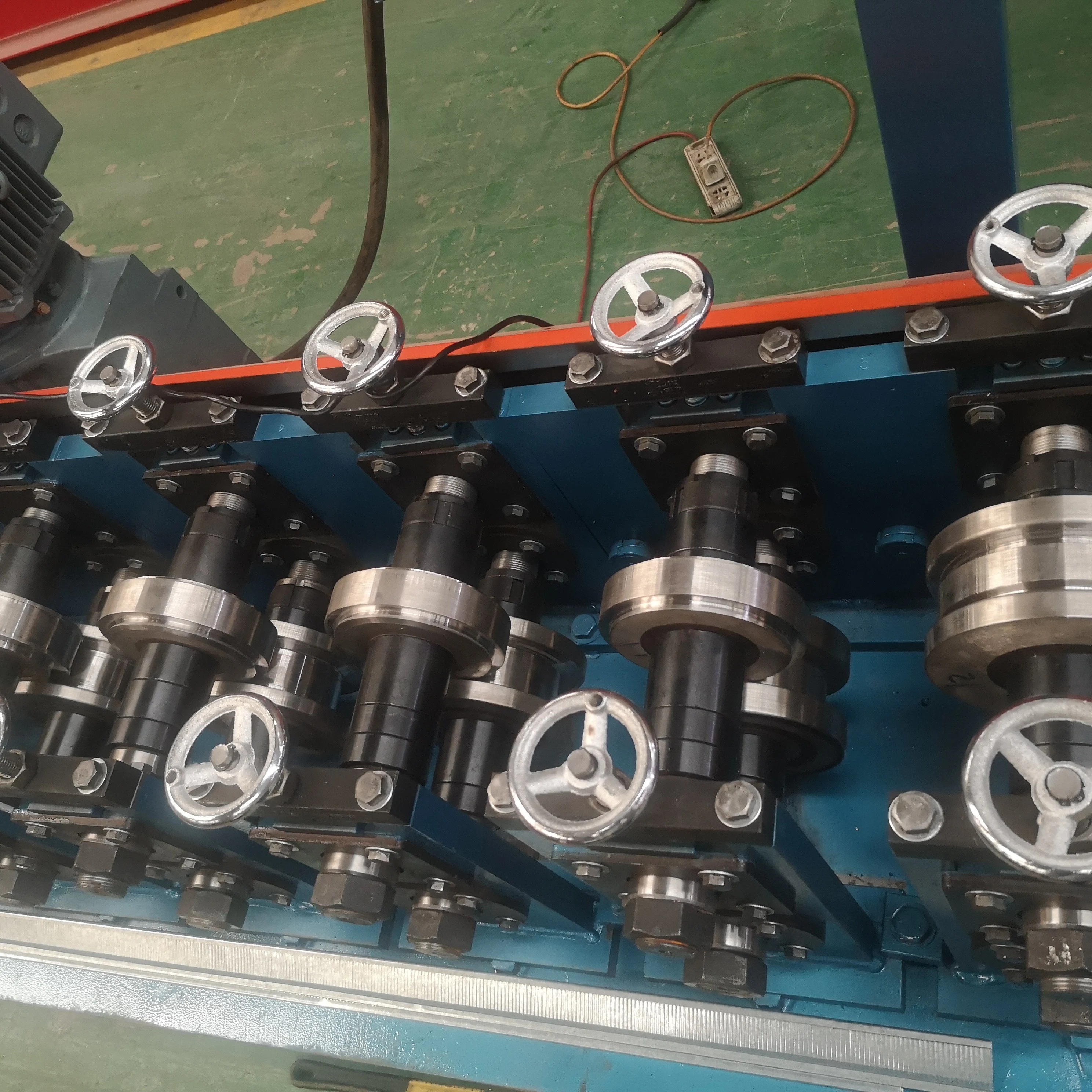 drawer cold roll forming machine