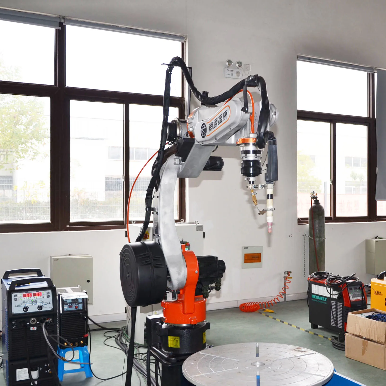Aluminum Welding Robot Arm Arc Tig 6 Axis Industrial MIG Welding Robot For Scaffolding Tube
