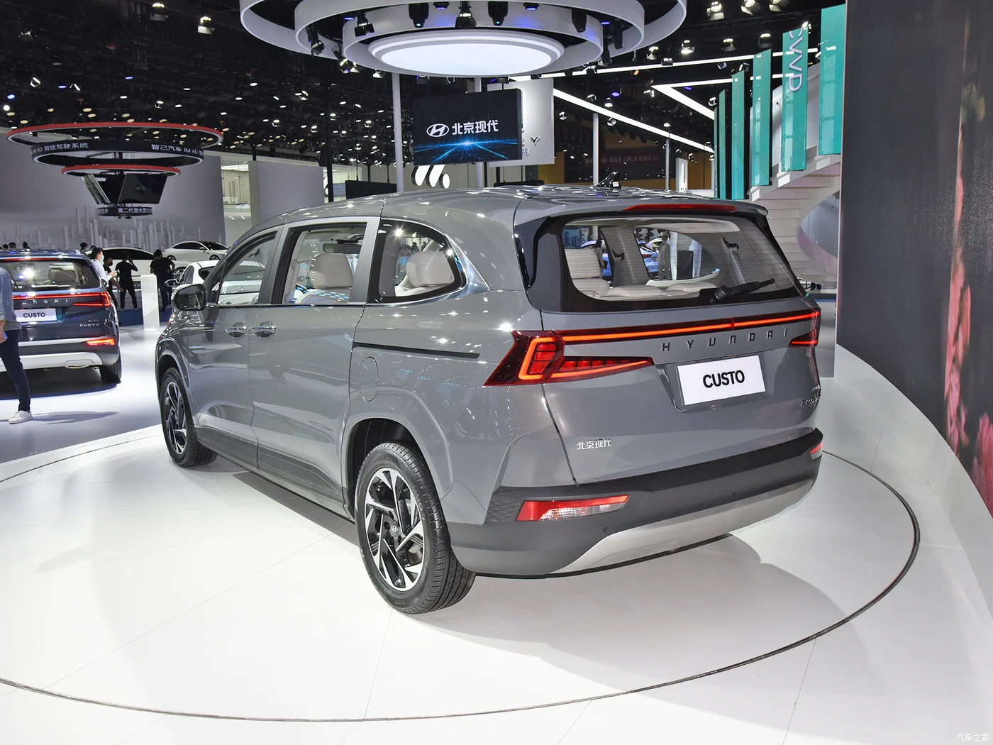 Hyundai Custo большой MPV подержанные автомобили Корея горячая Распродажа в Китае для семьи stargazer