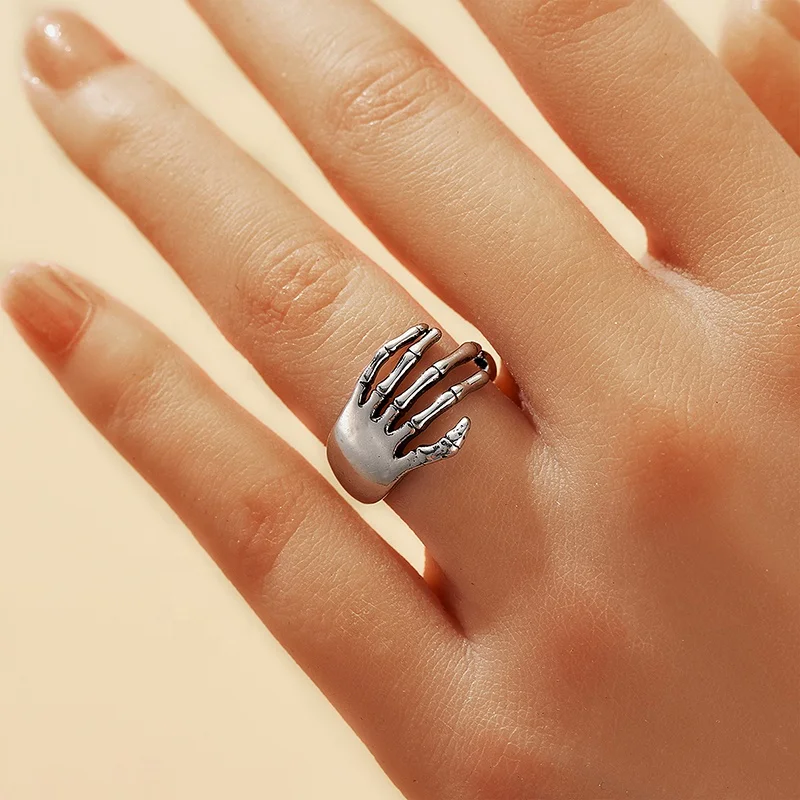 European Gothic Creative Skeleton  Ring Punk Alloy Five-pointed Finger Ring
