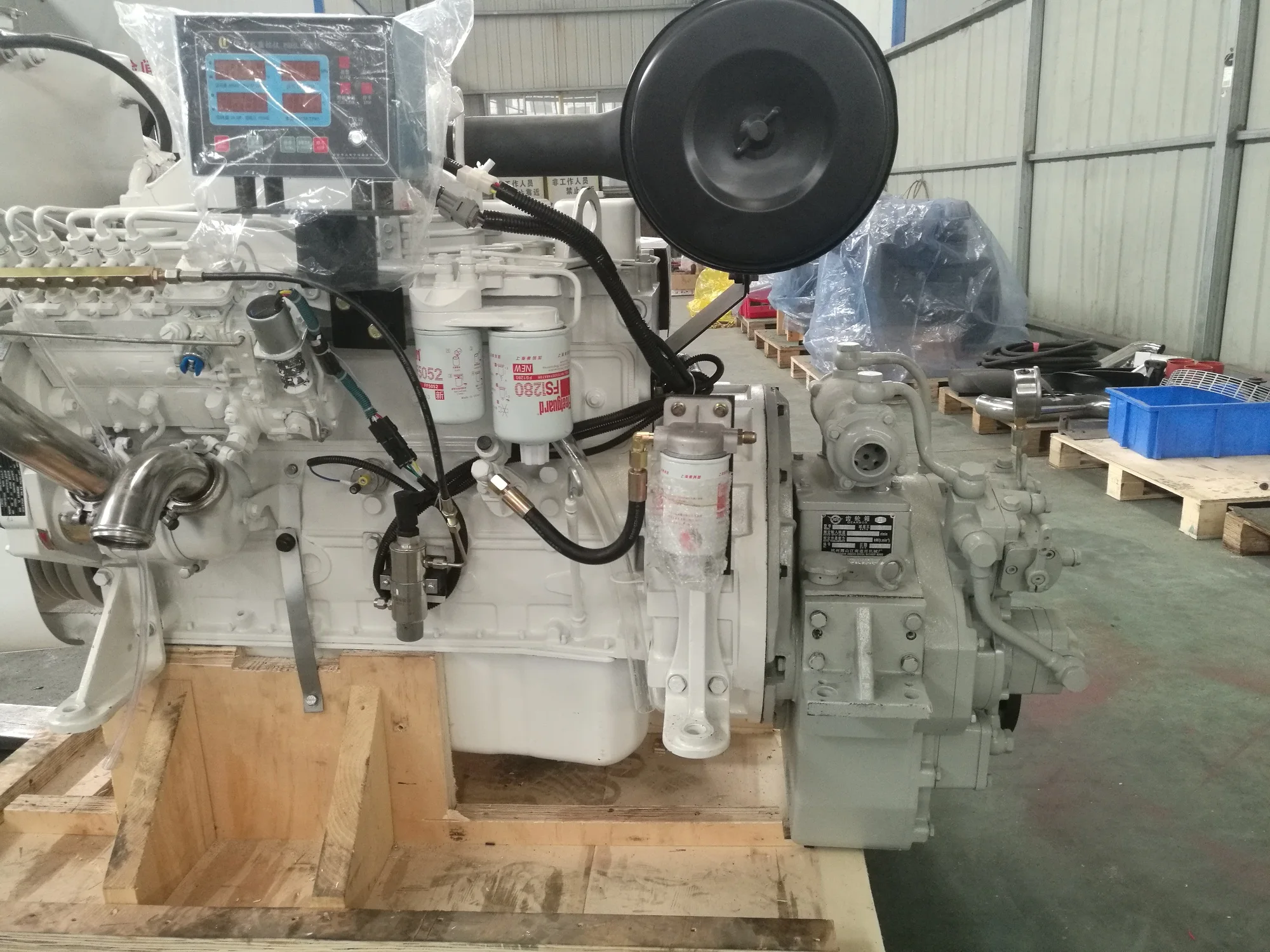 4-тактный 150hp морской дизельный двигатель набор с предварительным коробка передач и 6BTA5.9-M150 лодочный
