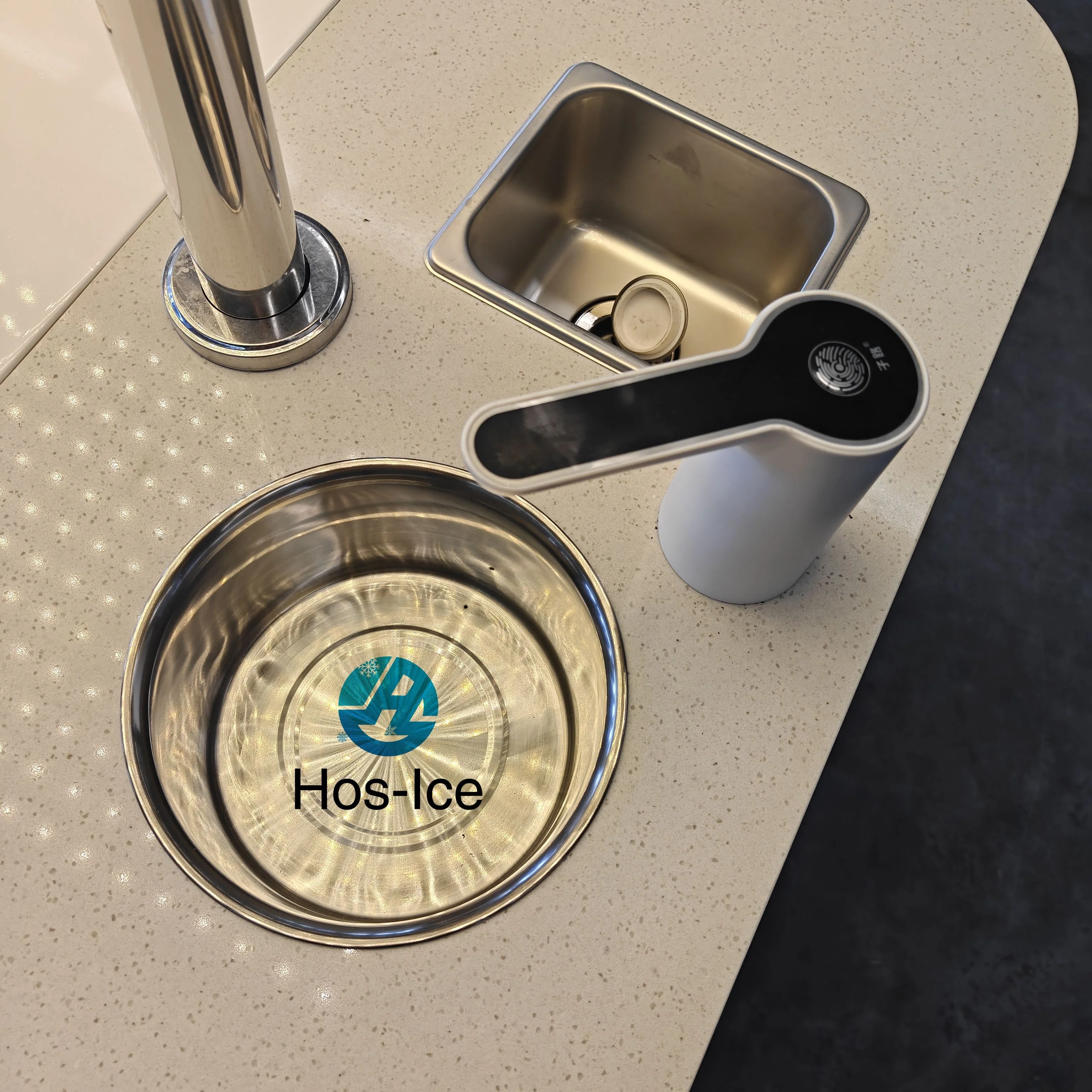 Hot sell customized four wheeled food truck ice cream cart popsicle display freezer food cart