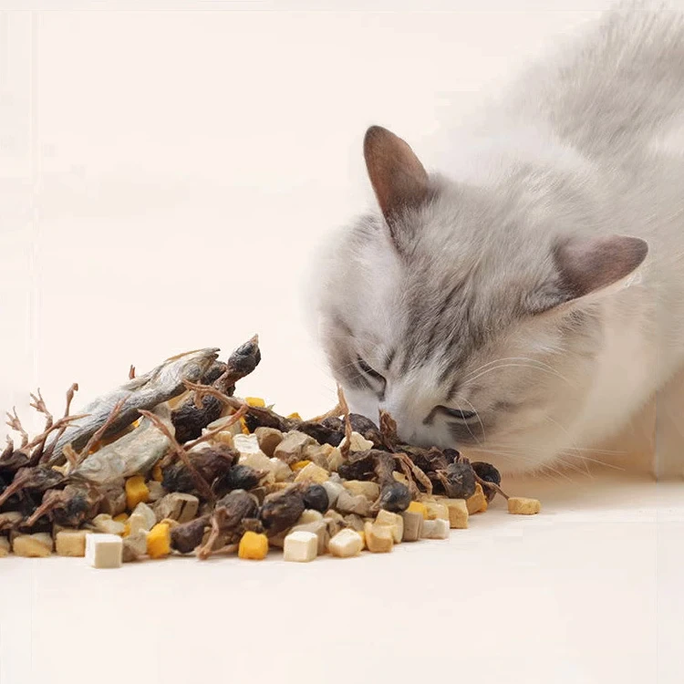 Cat biscuits pet snacks mint hair removal ball biscuits kitten snacks small fish biscuits cat canned