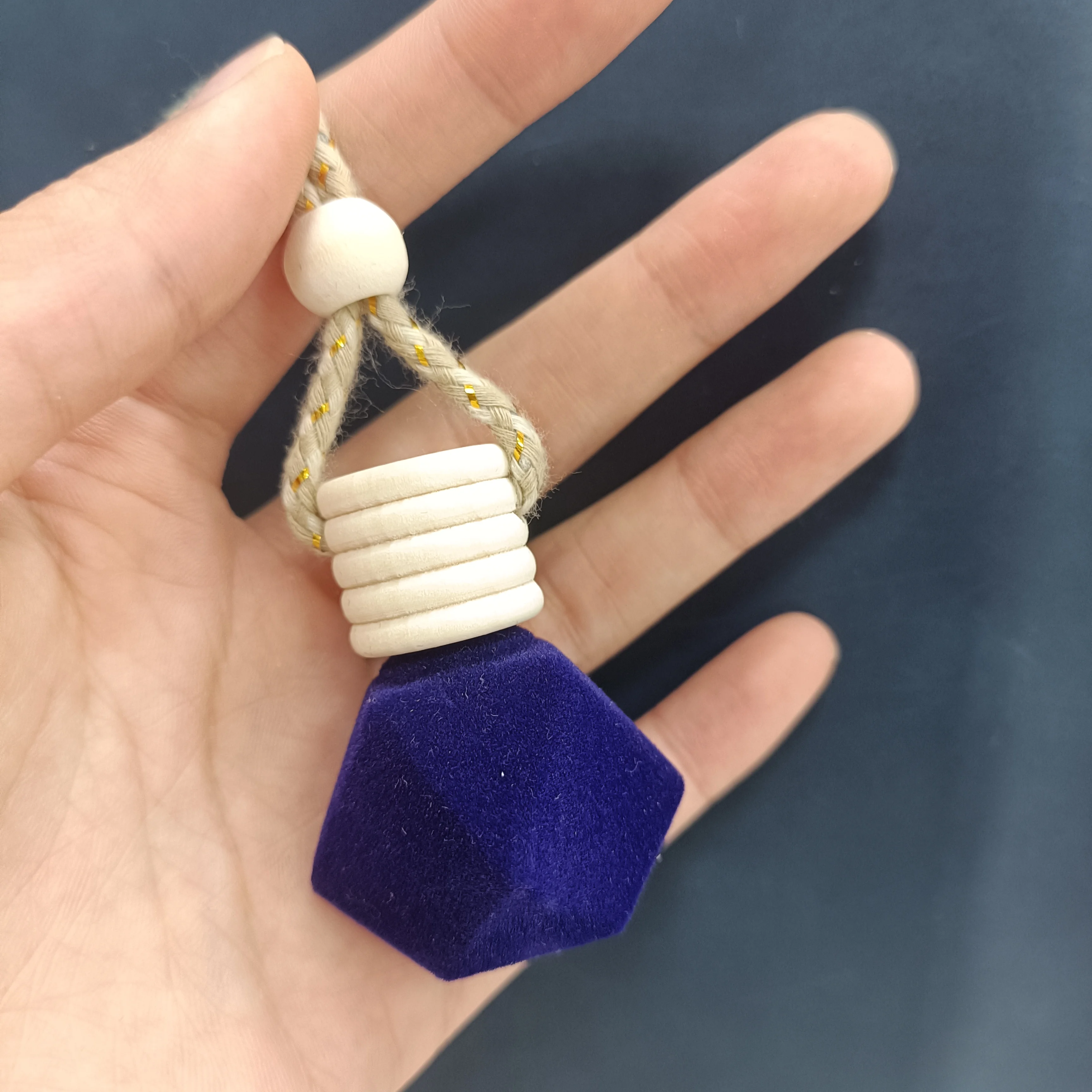 Dark Blue High End Fleeced Glass 8ml Car Hanging Perfume Bottle Essential Oil Diffuser Empty Glass Bottle Car Accessories