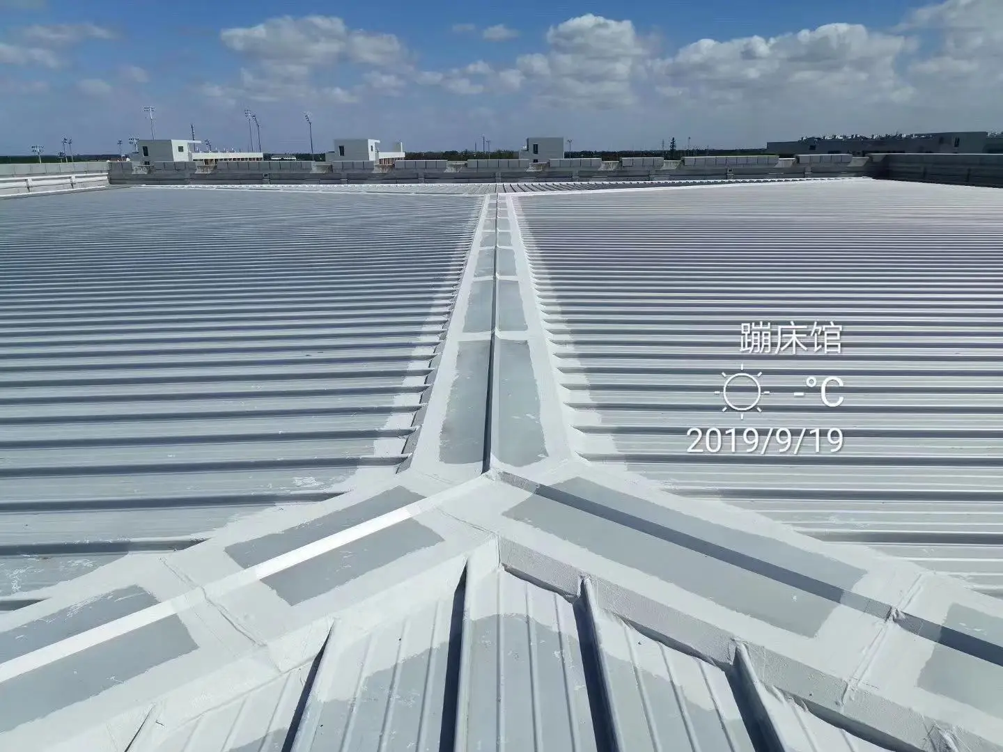 
White roofing coating acrylic high elastic waterproof coating roof coating for roof 