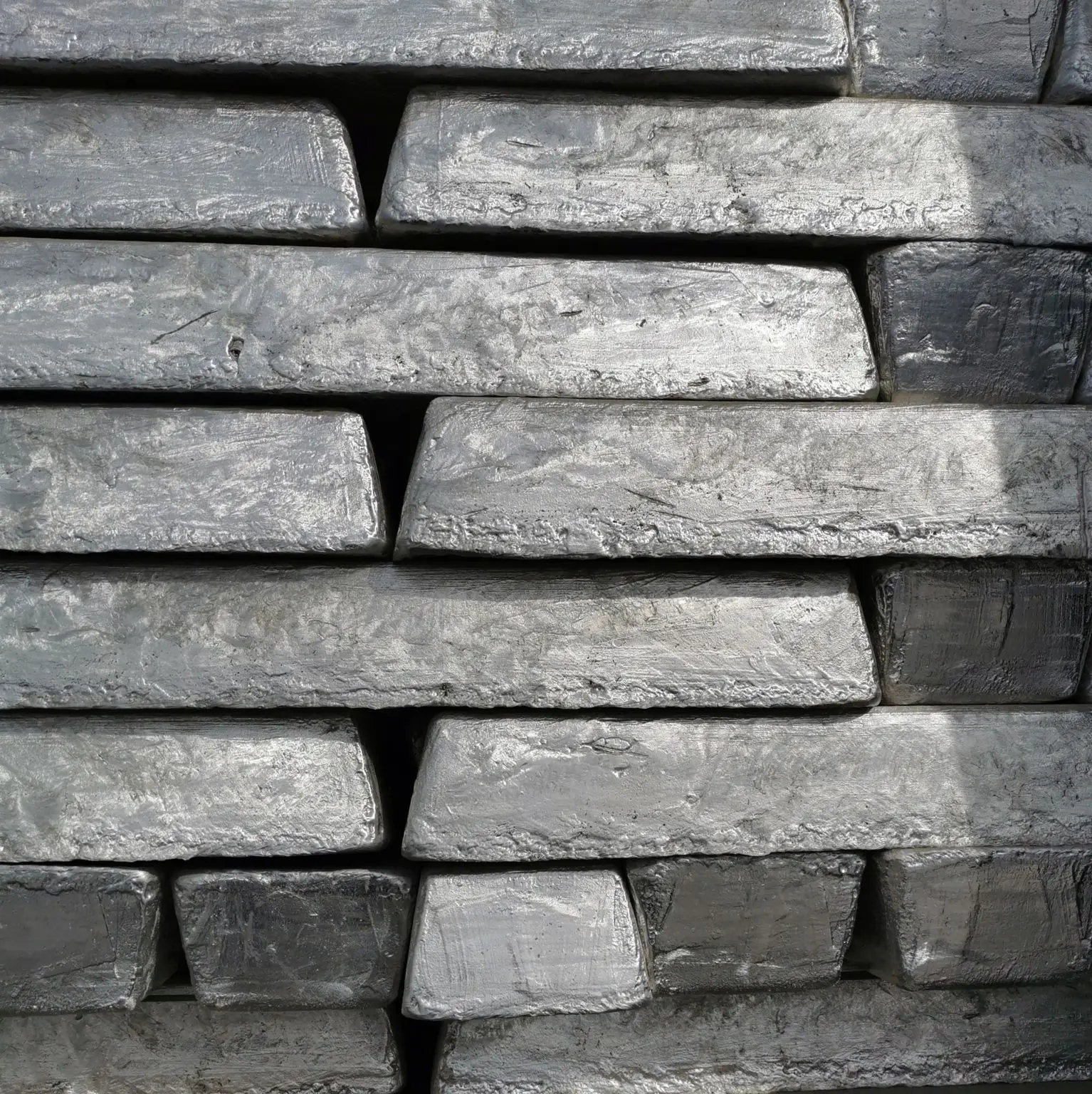 Magnesium Ingots and Mg End Pieces Mg Ingot 99.9%, 99.95% Price