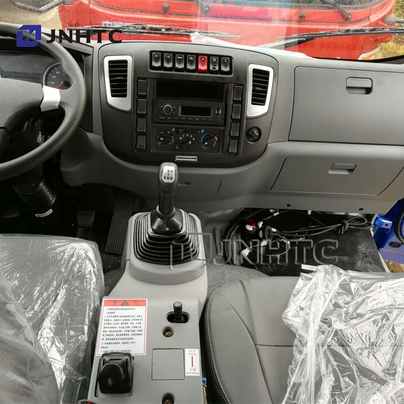 Howo Light Cargo Truck New Sinotruk Howo Light Cargo Truck 4x2 6tires 8-10T Light Lorry Truck