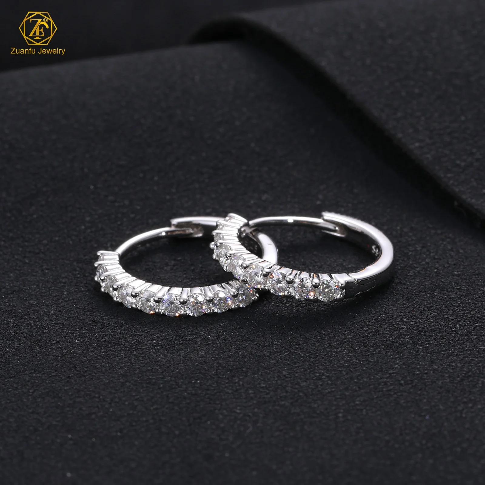 Pass Diamond Tester 18K Gold 925 Sterling Silver Hoop Earrings VVS Moissanite Diamond Ear Cuff Huggie Moissanite Earrings Women