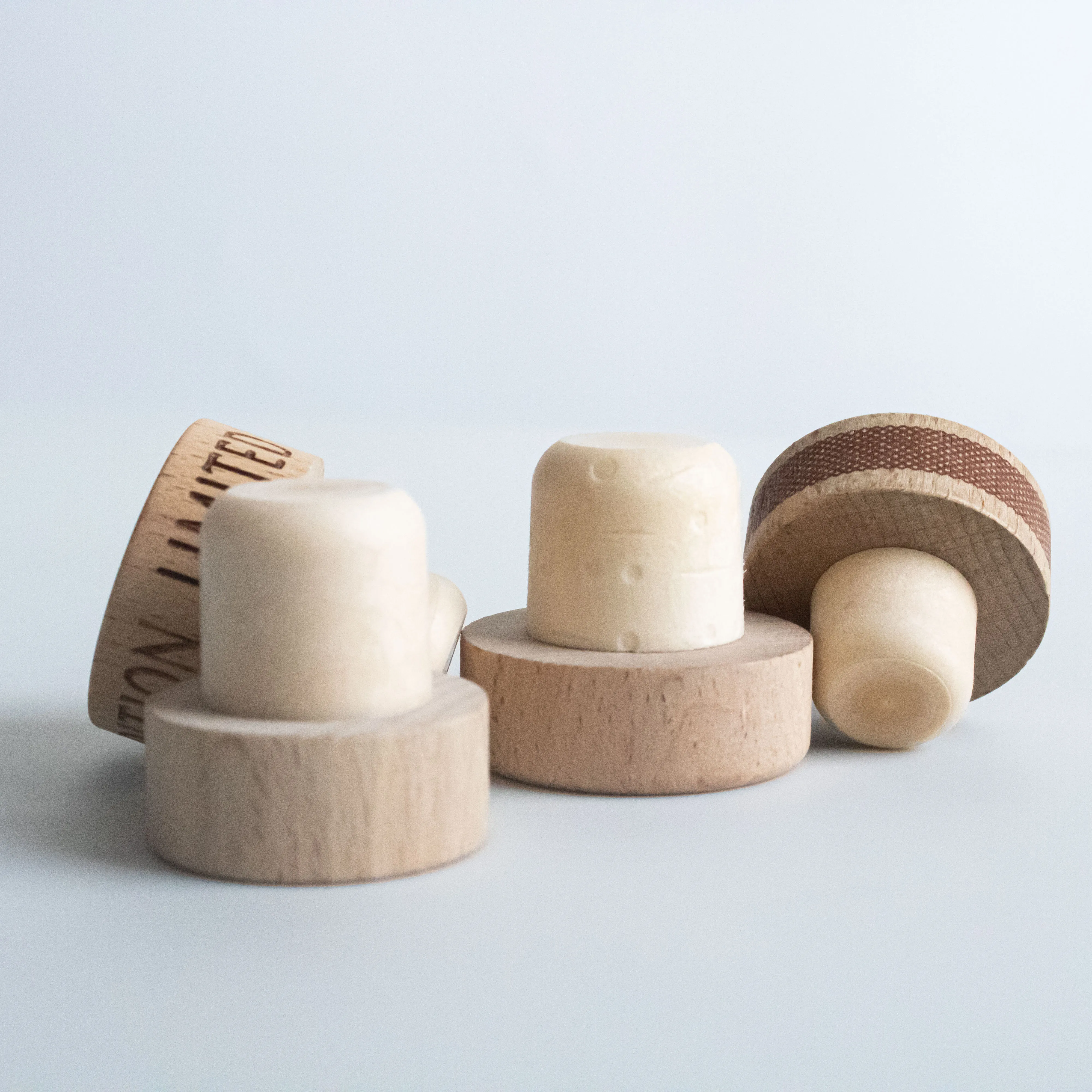 Silicone Red Wine Cork Stopper New Wine Bottles Custom Logo Carton Cork Stopper Design With Synthetic Bottle Cork