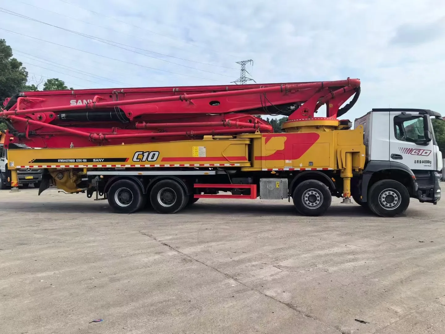 21 Years Sany Benz 62 Meter Used Concrete Pump Truck 1700 Hours Sany Heavy Industry Brand Concrete Pump Trucks