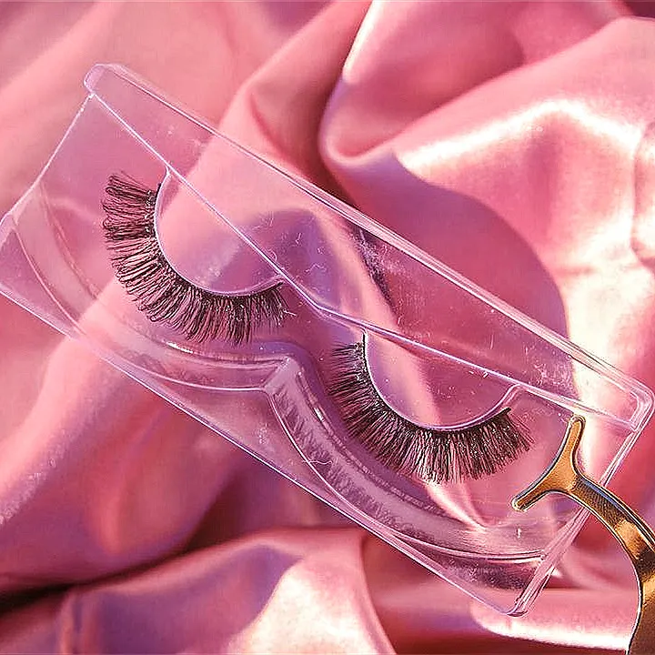 Wholesale Russian Lashes D Curl Short Natural Russian Strip Eyelashes 100% Vegan False Russian Strip Eyelashes Fluffy D Curl