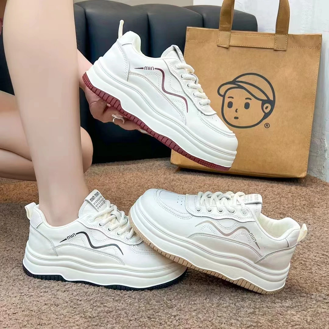 Manufacturer Wholesale Women Spring Student Fashion Sports Running Shoes Casual Thick Soled Height Increasing Shoes