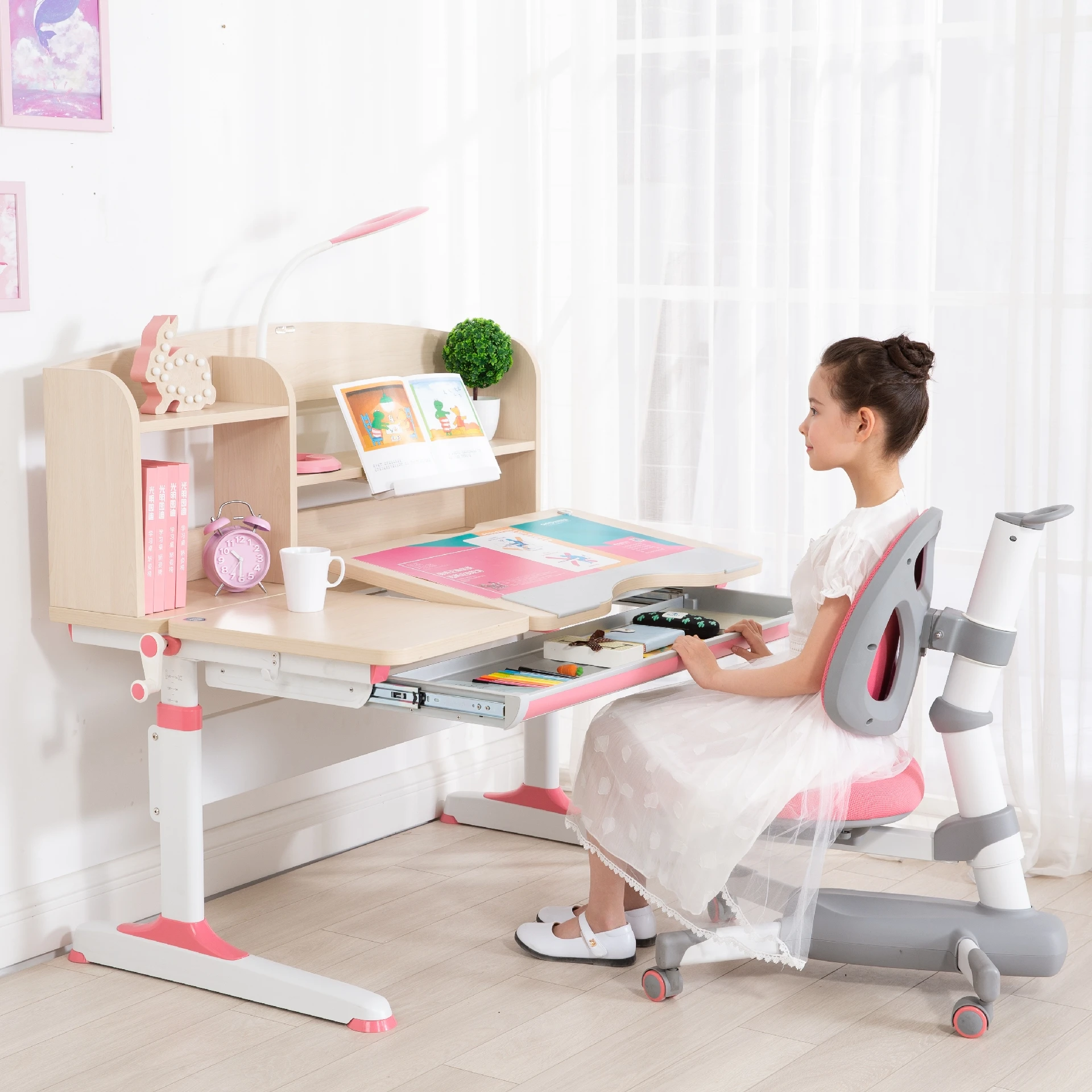 GMYD F120 Adjustable children furniture sets ergonomic desk chair for kids use