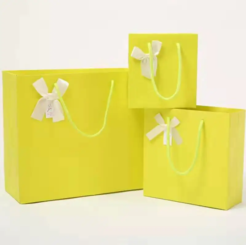 Luxury different color paper gift bags with custom print your logo packing bag for shopping