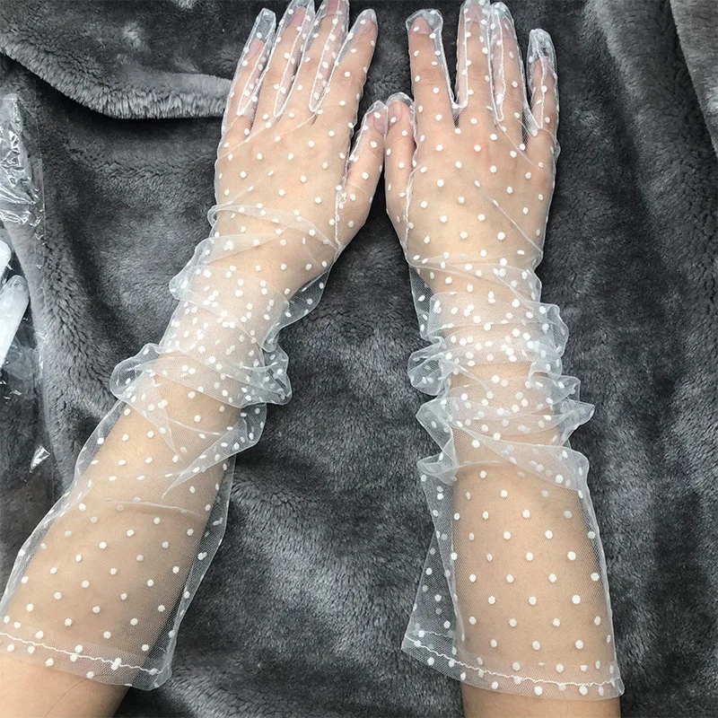 Женские кружевные перчатки