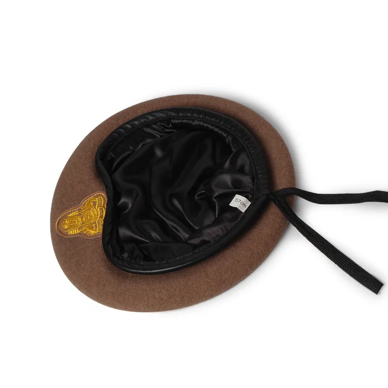 Customized Colored Red Green 100% Wool Tactical Berets High Quality metal cap insignia Beret Hat for Saudi