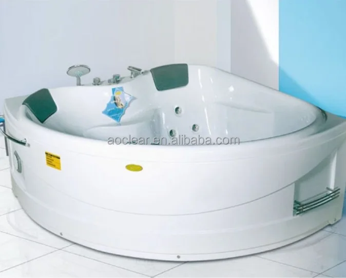 Large water jetted function spa tuboutdoor body massage japan massage hot tub