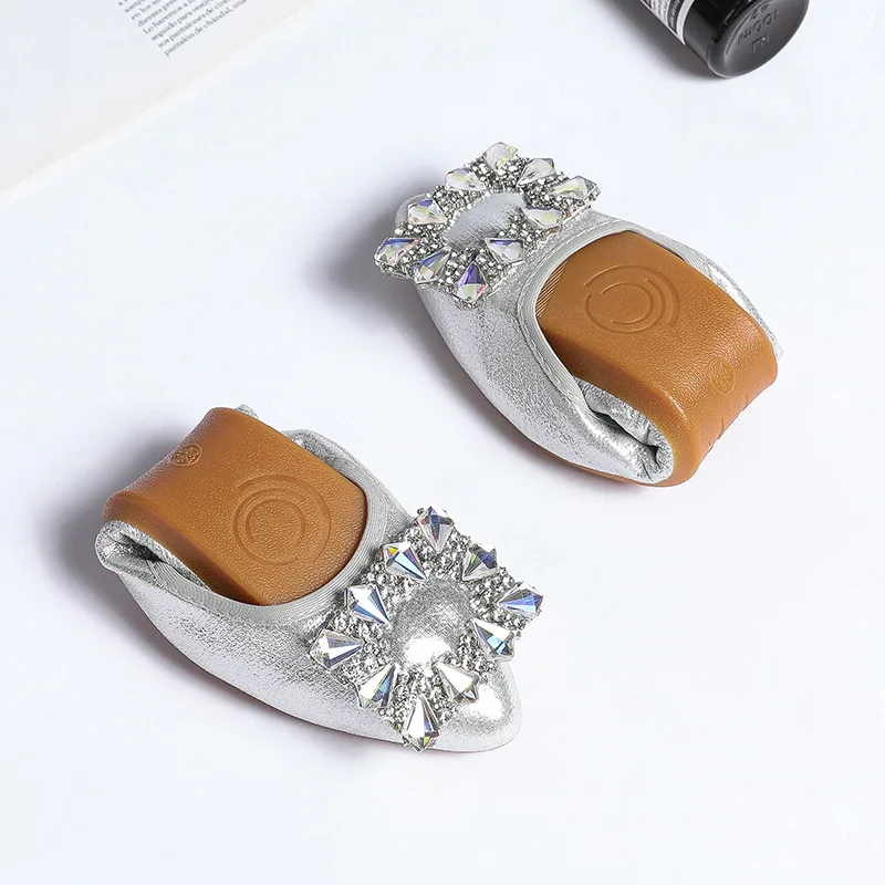 High Quality Customized Loafers Women Soft Sole Slip On Flat Shoes for Girls Bridal Wedding Party Shoes Big Small Size 34-45